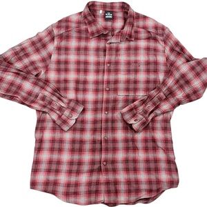 Under Armour Shirt Mens XL Red Plaid Trademan Flannel Outdoors Hiking Workwear
